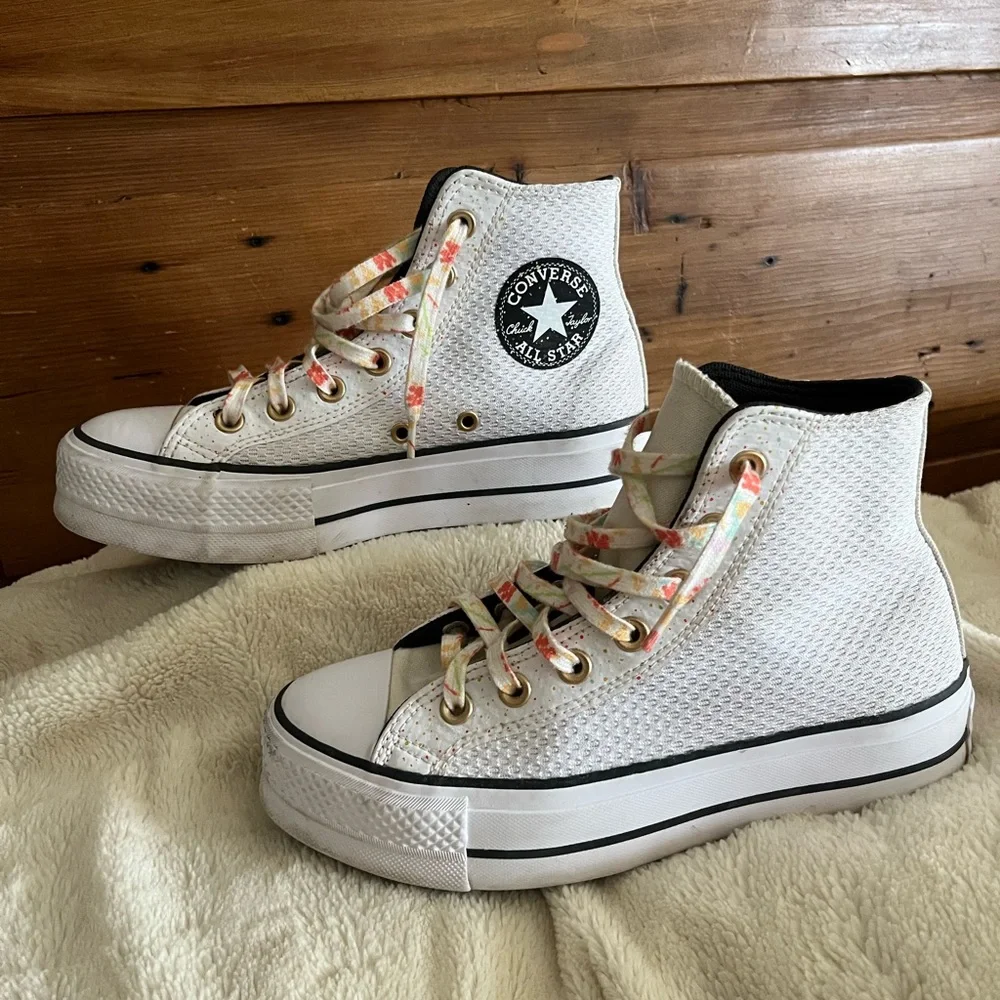 Converse White Textured High-Tops with Multicolor Laces - Picture 5 of 13